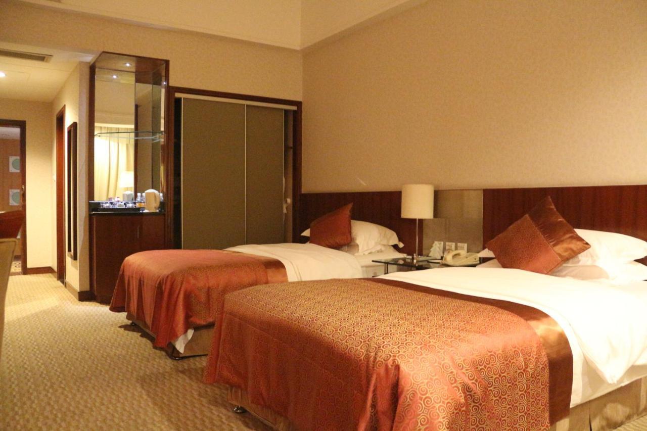 Jinling Jingyuan Plaza Hotel Nanjing  Exterior photo