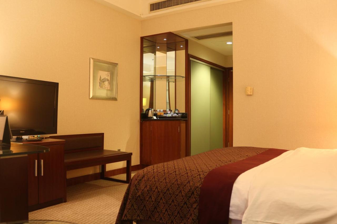Jinling Jingyuan Plaza Hotel Nanjing  Exterior photo